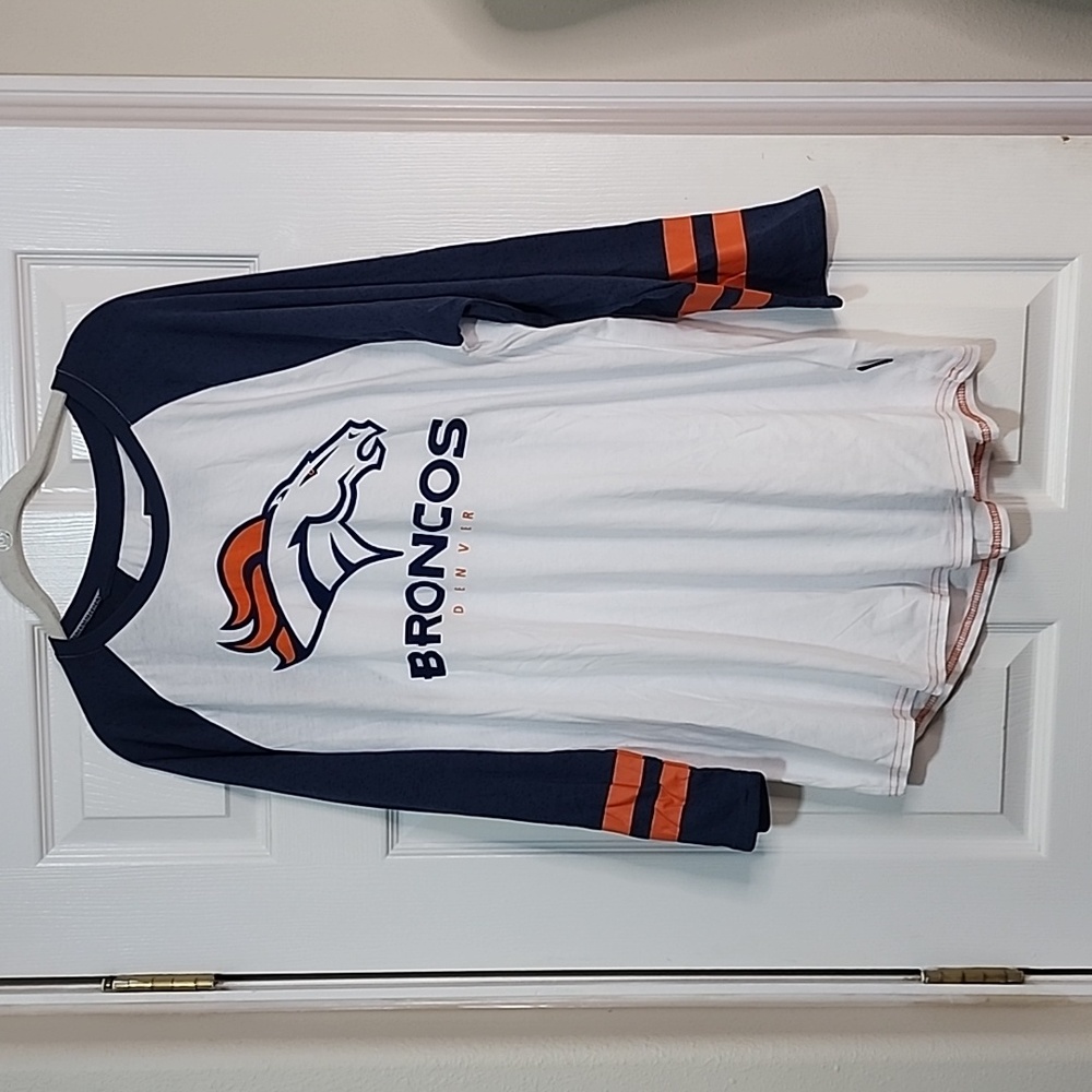 NWOT men's Denver Broncos raglan tee - Picture 3 of 7